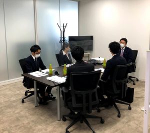 社長の城岡と座談会